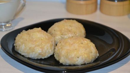 Рецепт тефтелей в сметанно-томатном соусе в мультиварке