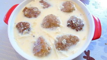 Рецепт тефтелей в сырно-сливочном соусе