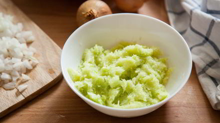 Рецепт запеченных куриных тефтелей с травами