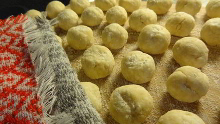 Рецепт ленивых вареников с ягодным соусом кули