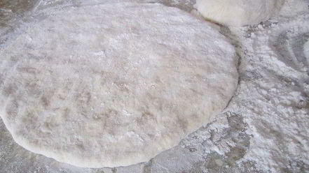 Рецепт паровых вареников с вишней и клубникой