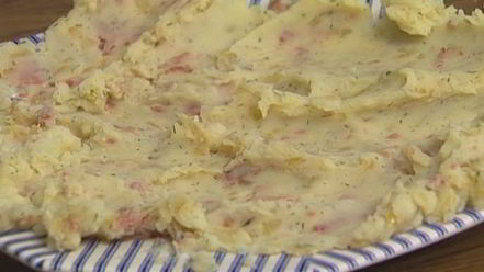 Рецепт вареников с картофелем, беконом и укропом