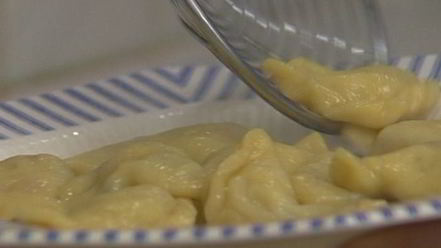 Рецепт вареников с картофелем, беконом и укропом