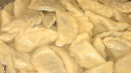 Рецепт вареников с картошкой в горшочках