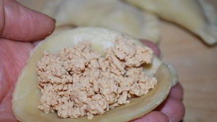 Рецепт вареников с красным творогом