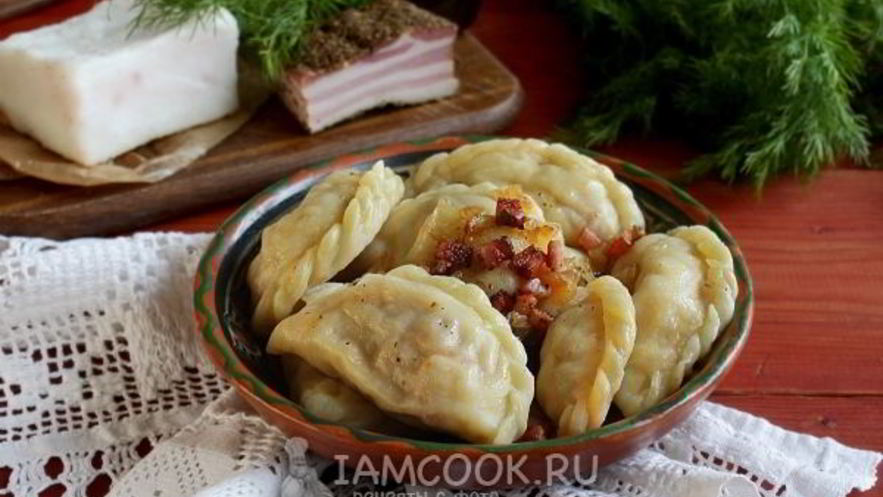 Рецепт вареников с квашеной капустой и салом