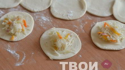 Рецепт вареников с квашеной капустой