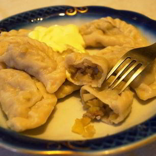 Рецепт Вареников с рубленой картошкой и прослойкой