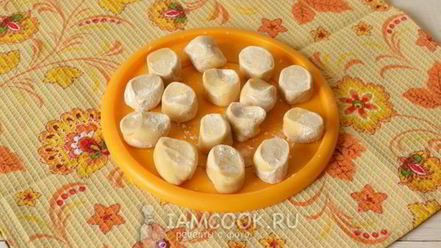 Рецепт вареников с сырой картошкой и сыром