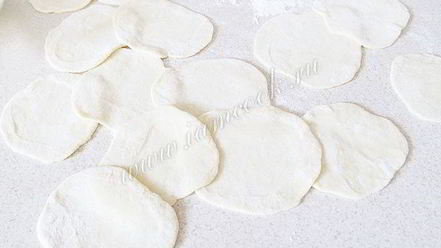Рецепт вареников с творогом на кефире