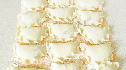 Рецепт вареников с творогом на кефире