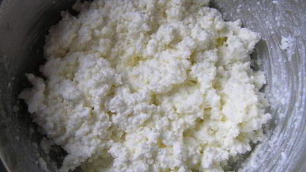 Рецепт вареников с творогом, запеченные в сливках