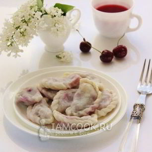 Рецепт Вареников с вишней из теста на воде