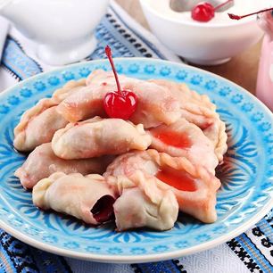 Рецепт Вареников с вишней на пару