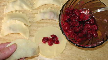 Рецепт вареников с вишней