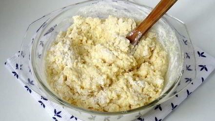 Рецепт вареников творожных с ванильно-тимьяновым соусом