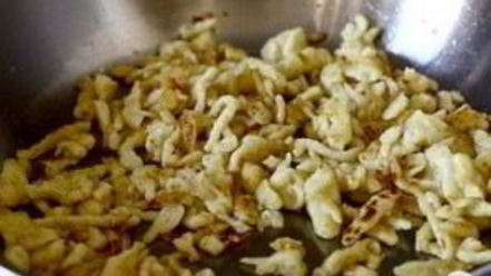 Рецепт яичной лапши с луком и зеленью