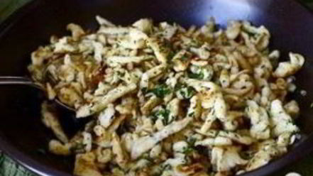 Рецепт яичной лапши с луком и зеленью