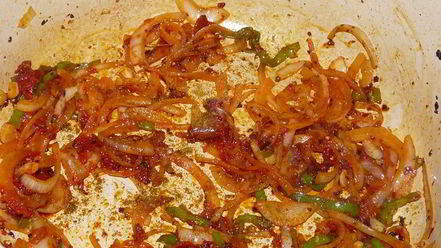 Рецепт бхаджей — индийского жаркого из овощей со специями