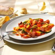 Рецепт Овощного жаркого с копченой колбасой