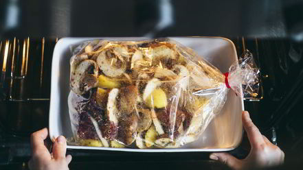 Рецепт сочного жаркого с грибами и картофелем