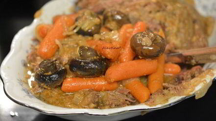 Рецепт жаркого из говядины с грибами