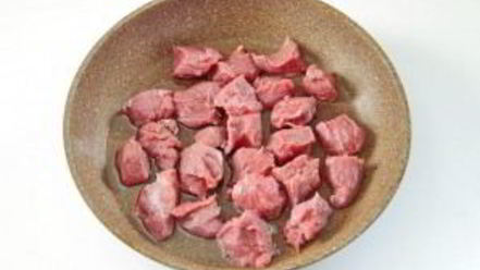 Рецепт жаркого из говядины с зеленым луком