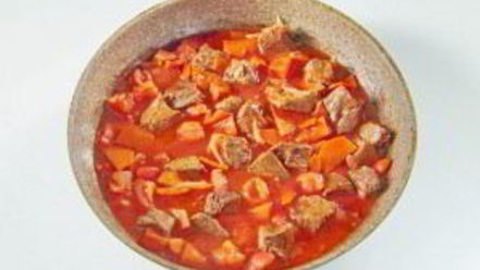 Рецепт жаркого из говядины с зеленым луком