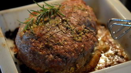 Рецепт жаркого из свинины с чесноком и розмарином