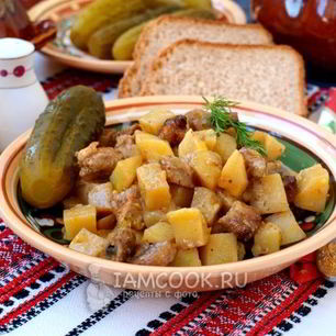 Рецепт Жаркого из свинины в горшочках