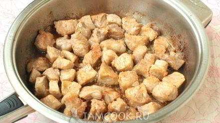 Рецепт жаркого из свинины в горшочках