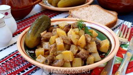 Рецепт жаркого из свинины в горшочках