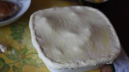 Рецепт жаркого из тыквы и курицы под нежной слоеной шапочкой