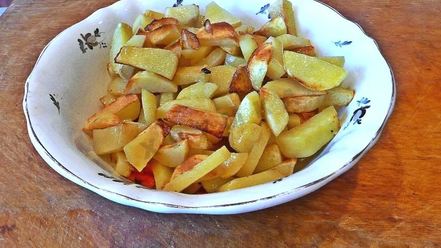 Рецепт жаркого с грибами и картошкой в горшочках