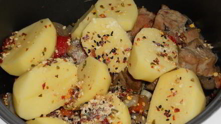 Рецепт жаркого с грибами в мультиварке