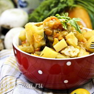 Рецепт Жаркого с курицей и черносливом в горшочках