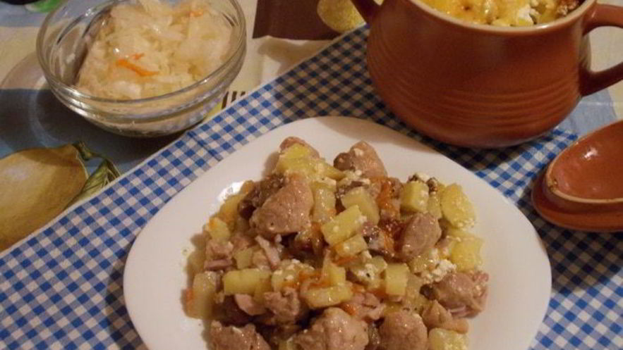 Рецепт жаркого со свининой и опятами