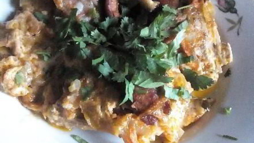 Рецепт жаркого телятина в духовке с солеными огурцами