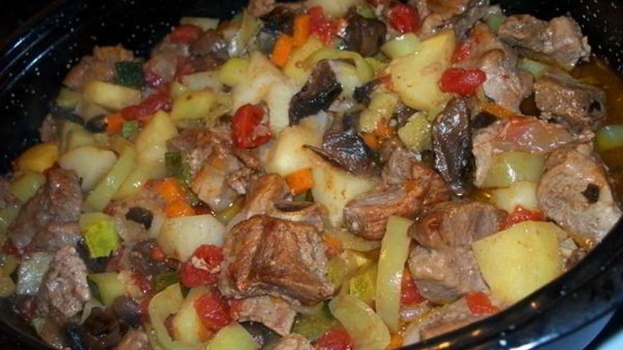 Рецепт жаркого в чугунке в духовке