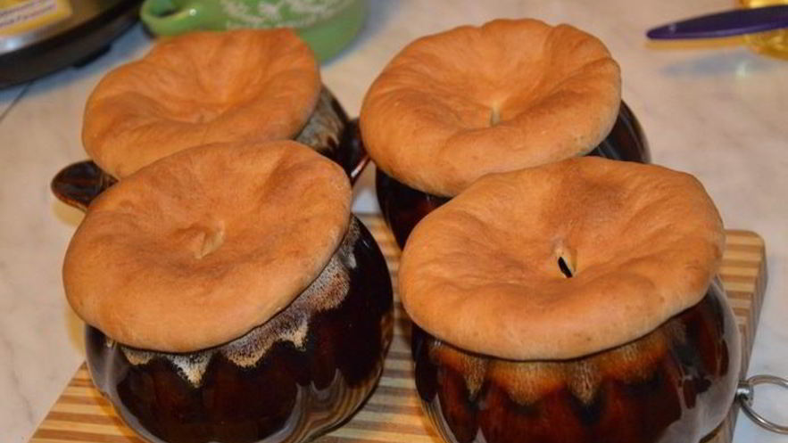 Рецепт жаркого в горшочках