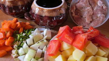 Рецепт жаркого в горшочке