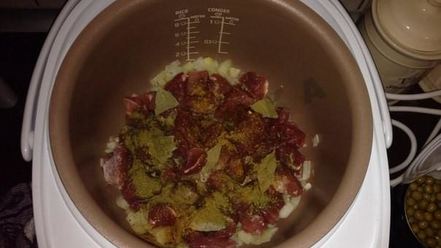 Рецепт жаркого в мультиварке из свинины по-сельски