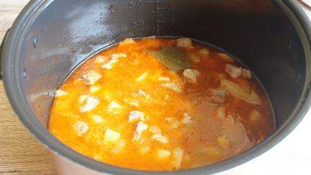 Рецепт жаркого в мультиварке из свинины с картошкой