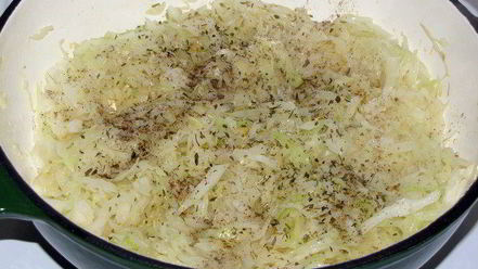 Рецепт картофельных зраз с капустой из духовки