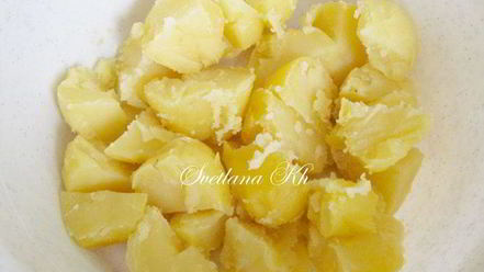 Рецепт картофельных зраз с капустой, запеченные в духовке