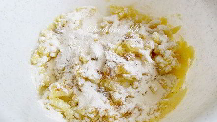 Рецепт картофельных зраз с капустой, запеченные в духовке