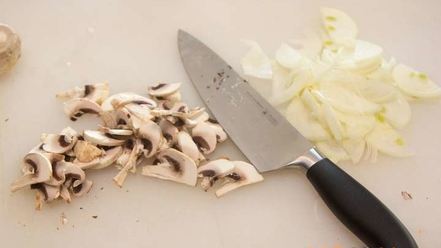 Рецепт куриных зраз с грибами