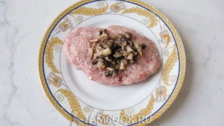 Рецепт мясных зраз с грибами