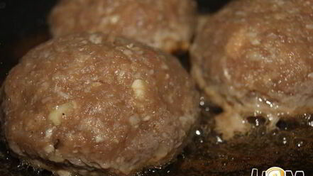 Рецепт мясных зраз с яичным блинчиком