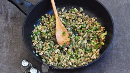 Рецепт постных картофельных зраз с грибами